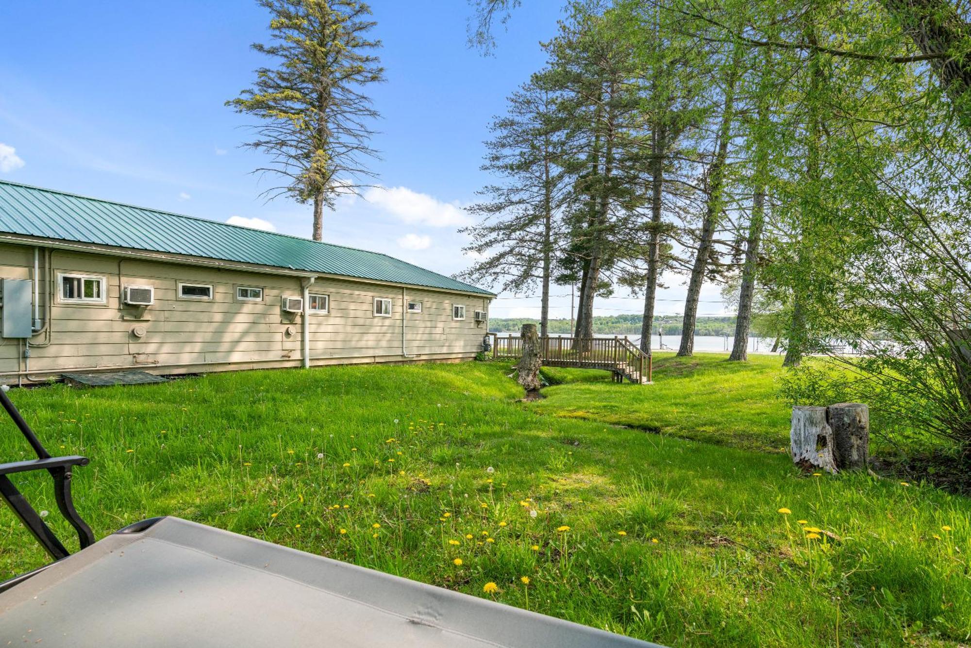 South Arm Retreats Motel East Jordan Exterior foto